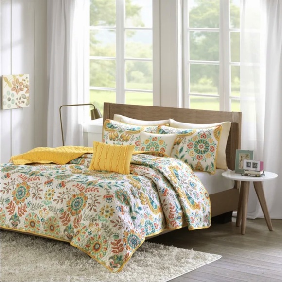 Maxeys Reversible Coverlet Set - Picture 3 of 14